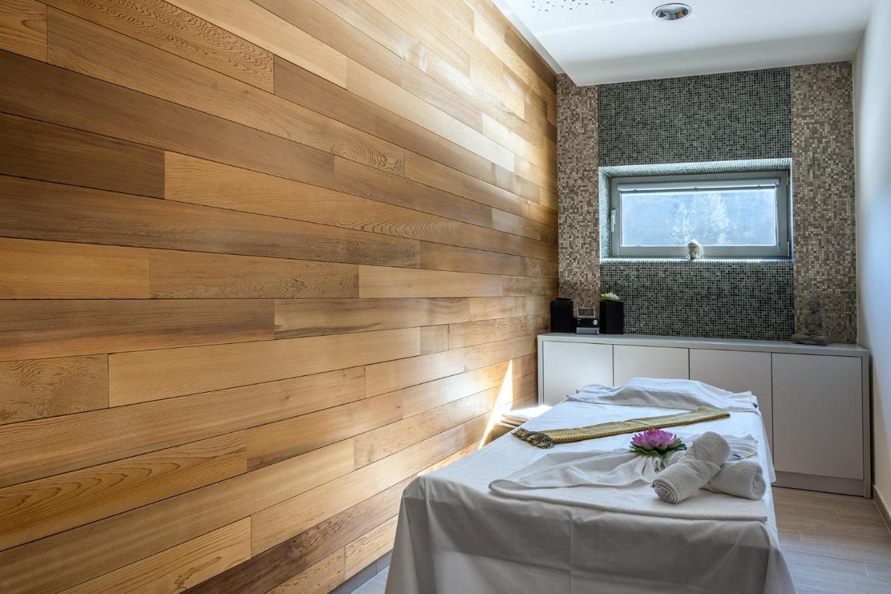 Aparthotel Pecr Well